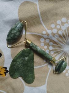 Jade Roller & Gua Sha Set