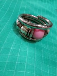 Designer Bracelet 🩷🩷