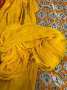 Beautiful Salwar With Sexy Chiffon Dupatta
