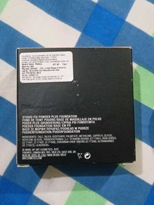MAC Studio Fix Powder Plus Foundation Compact