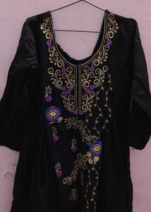 Nayra Cut Suit