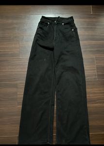 Combo: Zara and Hnm jeans