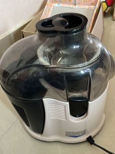 Morphy Richards Maximo DLC Juicer