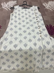 Sleeveless Kurti