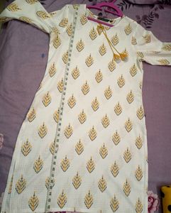 Avaasa Women&#39;s Kurta