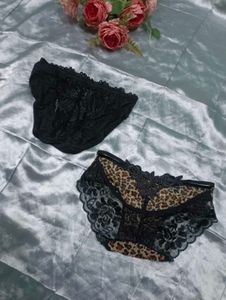 Lace Trim Panty Set