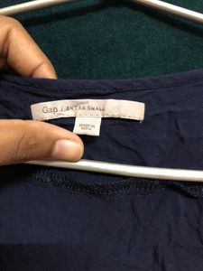 Gap Short Sleeve Top