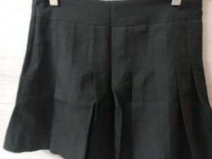 Korean Black Pleated Skirt With Shorts