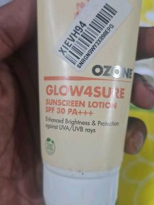 Ozone Glow4Sure Sunscreen Lotion SPF 30 PA+++