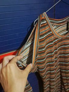 Arm Slit Design Top