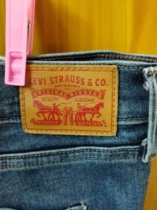 Levis Jeans Women -34- Shaping Skinny