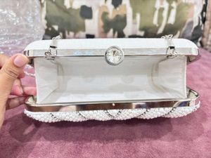 White Pearl And Stone Detailed Clutch