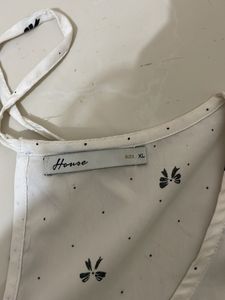 Sleveeles Fancy Top For Daily Wear