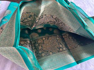 Elegant Green Zari Silk Saree❤️