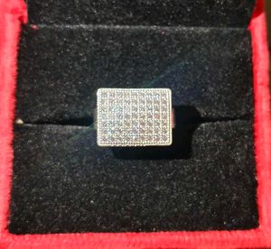 Sparkling gents Silver Ring