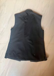 Black Sleeveless Blazer