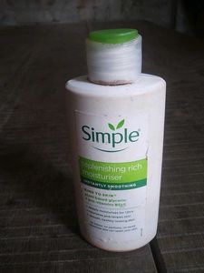 Simple Replenishing Rich Moisturizer
