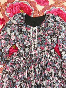 Nice Frock , Bell Astin, And Elastic Is Their