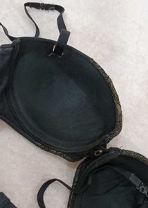 Bombshel Pushup Bra 34C