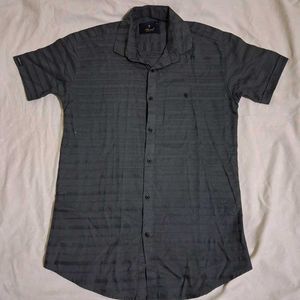 Muscle Fit HALF SHIRT (L)