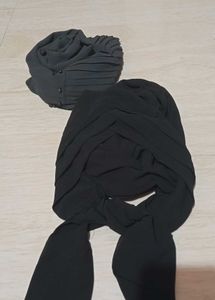 Blck ready to wear Hijab+ Grey🧣