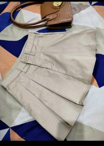 New pleated mini skirt