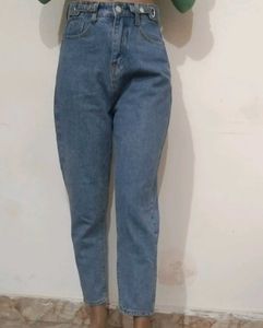 High Waist Boyfriend Jeans