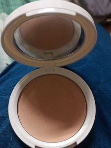 Myglamm Compact