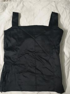 Black Sleeveless Top