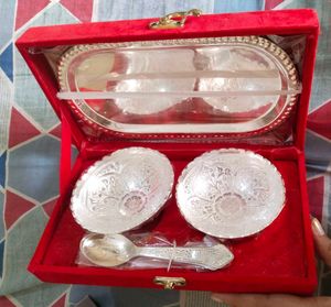 Silver Plated Bowl With Tray Set
