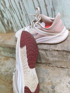 Redtape Women White Sports Shoes