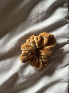 Velvet Scrunchie Set  (set Of 4)