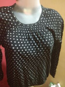 BLACK T-SHIRT FOR GIRLS AND WOKEN