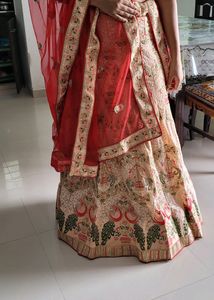 Bridal Lahenga Choli. ( 0 )BARGAINING PLS