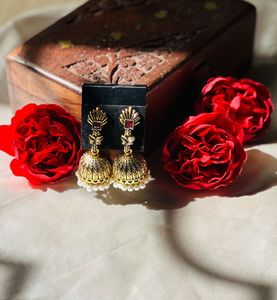 Elegant Gold Jhumka Earrings