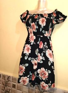 Size S/M🎁Buy 2 Get 1 Free 🎁Floral Mini Dress