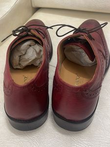 Burgundy Wingtip Dress Shoes