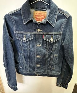 Levi’s Original Fit Trucker Denim Jacket