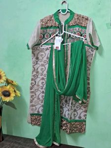 Ethnic Green Embroidered Kurta