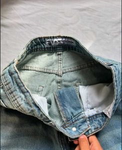 Unisex baggy blue jeans