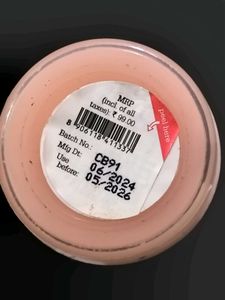 Makeup Bundle: Foundation, Eyeshadow, concelear