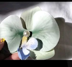 orchid flower Pearl Hair Clip