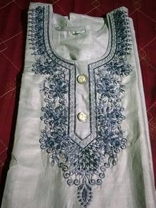 Thread Work Kurti