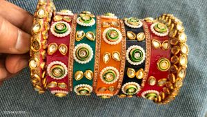 पिलास्टिक Bangles (चूड़े)
