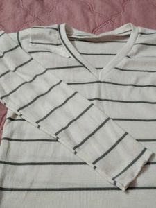 Striped V-neck Tee