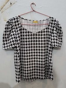 Houndstooth Puff Sleeve Top