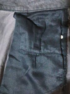 These Are Wide-leg Jeans