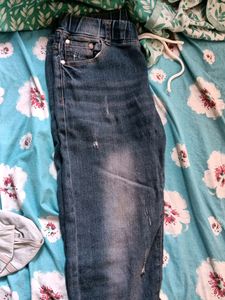 Dark Blue Ripped Jean
