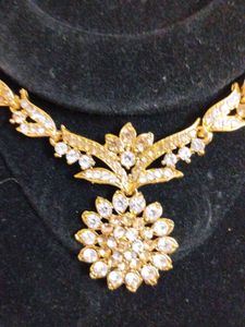 Elegant Necklace Set