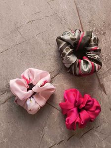 Silk Scrunchie Set